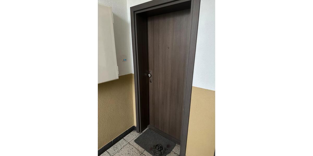 Etagenwohnung Duisburg Mittelmeiderich - 2.5 Zimmer, 70 m&sup2;, 118.000&euro; | Angebot:26124178