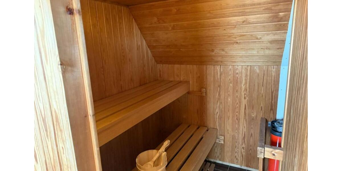 Dachgeschoßwohnung Herne - 2.5 Zimmer, 140 m&sup2;, 950&euro; | Angebot:25179786