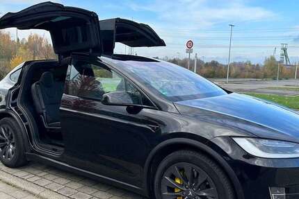 Tesla Model X 173.500 km 32.130 &euro; Essen 45131