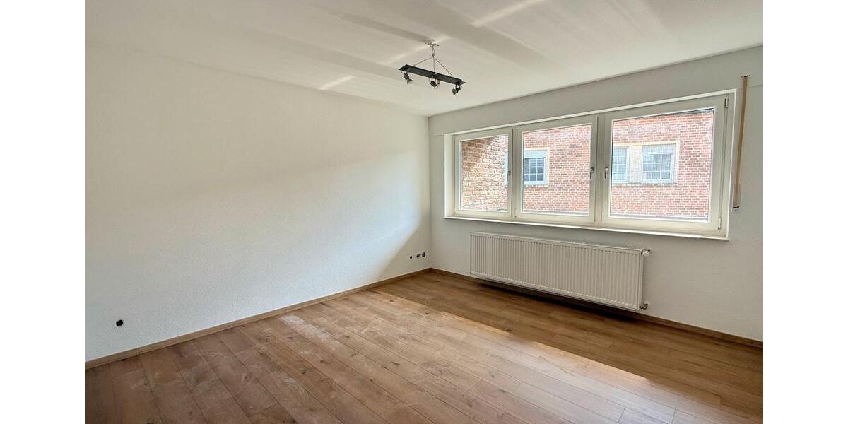 Dachgeschoßwohnung Borken - 6 Zimmer, 128 m&sup2;, 990&euro; | Angebot:26003531