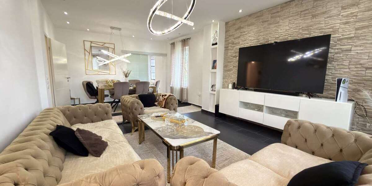 Modernisiertes 3-Parteienhaus mit Maisonette und Gartenanteil nahe Centro - Mehrfamilienhaus, Wohnhaus Oberhausen Osterfeld | Angebot:26041244