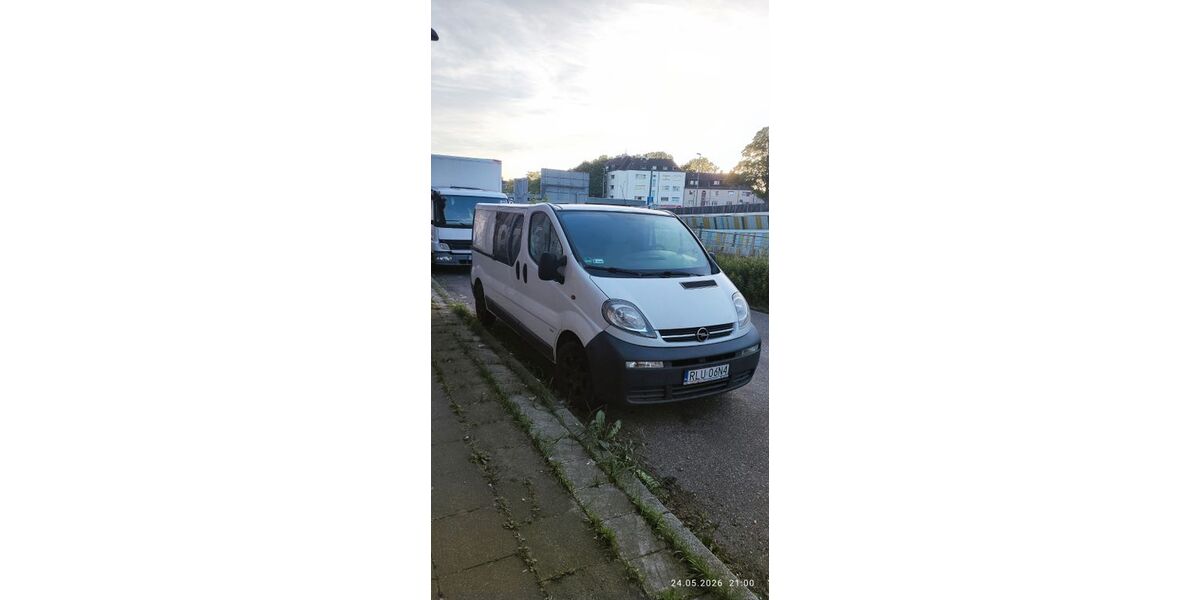 Opel Vivaro 300.000 km 2.200 &euro; Essen 45145