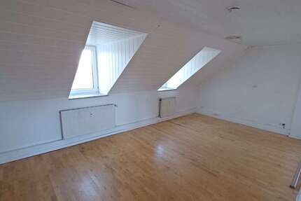 Haus Gladbeck - 7 Zimmer, 370 m&sup2;, 379.000&euro; | Angebot:27728567