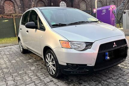 Mitsubishi Colt 108.000 km 2.900 &euro; Herne 44623
