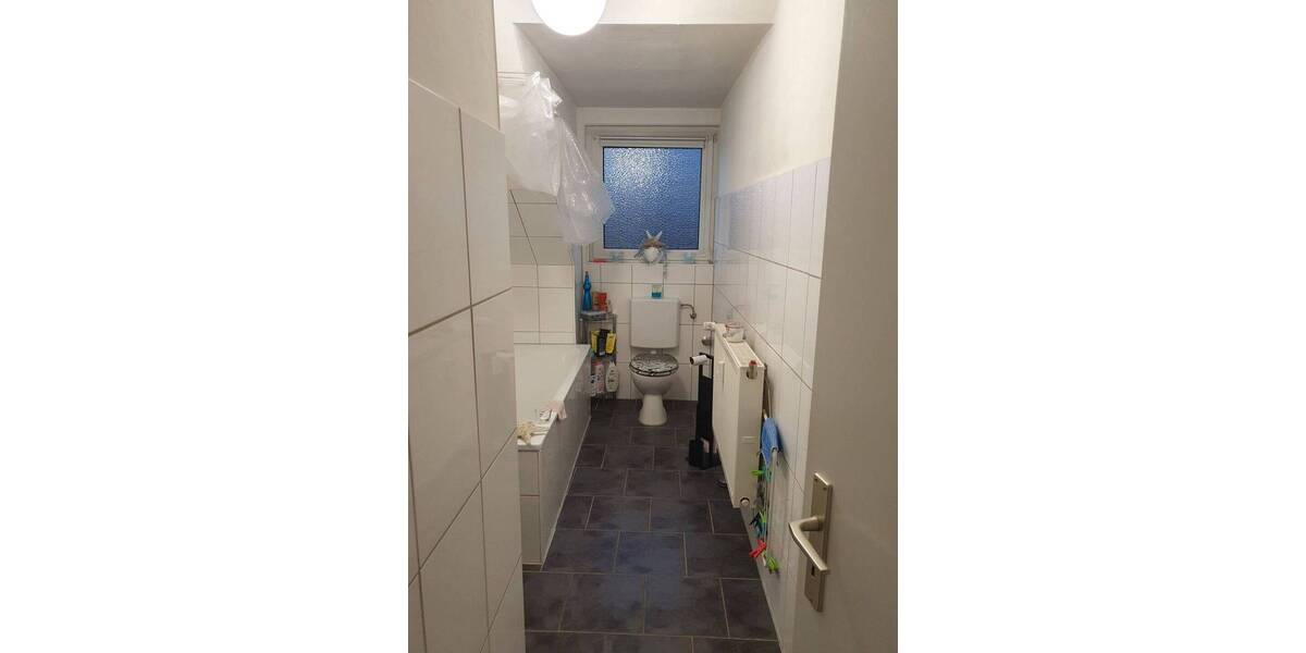 Etagenwohnung Bochum Harpen - 4 Zimmer, 82 m&sup2;, 171.000&euro; | Angebot:25663250