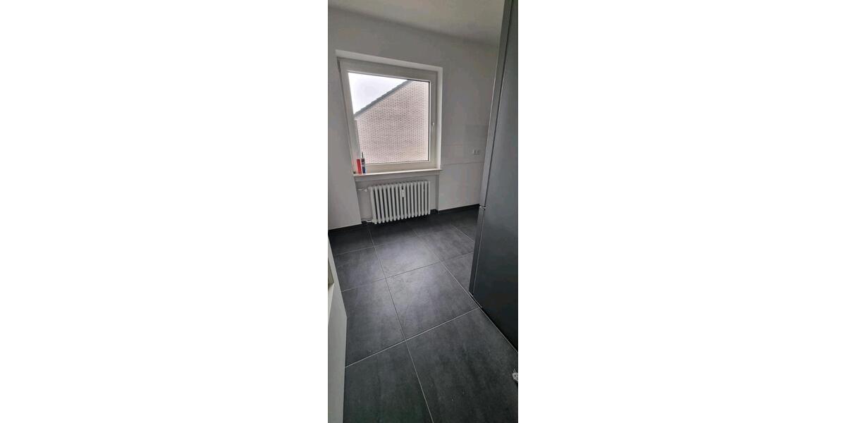 Etagenwohnung Duisburg Mittelmeiderich - 1.5 Zimmer, 49 m&sup2;, 530&euro; | Angebot:25869892