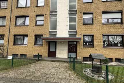 Wohnung Duisburg Hochheide - 3 Zimmer, 68 m&sup2;, 68.000&euro; | Angebot:25352845