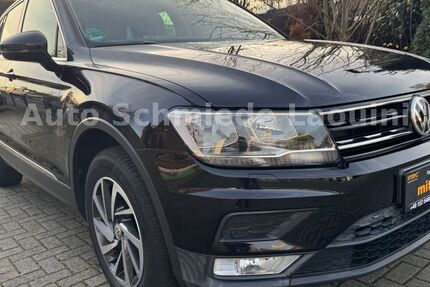 VW Tiguan 121.606 km 17.599 &euro; Oberhausen 46045