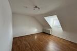 Dachgeschoßwohnung Duisburg Duisburg-Mitte - 4 Zimmer, 86 m&sup2;, 645&euro; | Angebot:25972396
