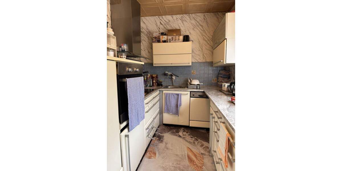 Etagenwohnung Recklinghausen König-Ludwig - 5 Zimmer, 131 m&sup2;, 130.000&euro; | Angebot:25695370