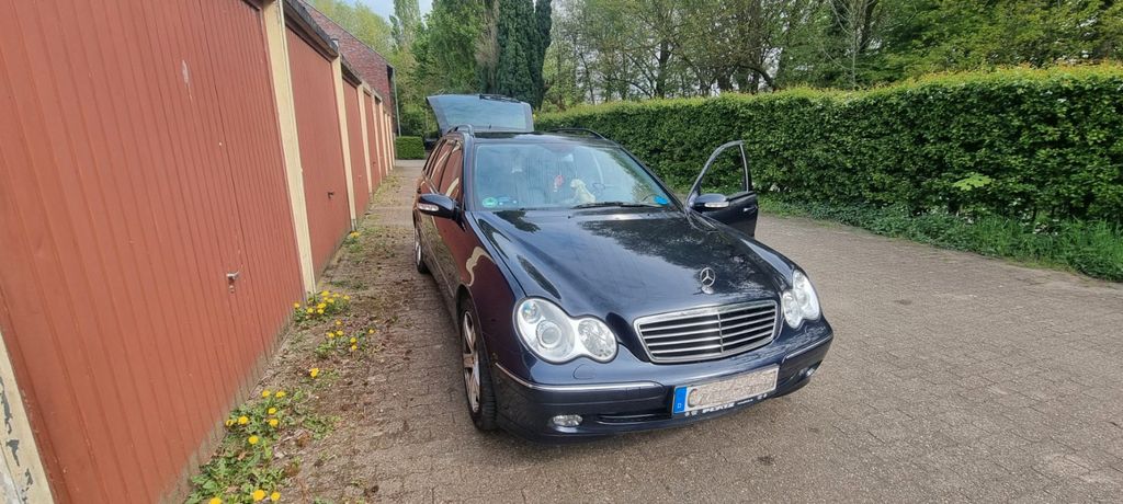 Mercedes-Benz C 200 143.173 km 5.000 &euro; Oberhausen 46047