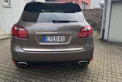 Porsche Cayenne 296.045 km 16.000 &euro; Essen 45309