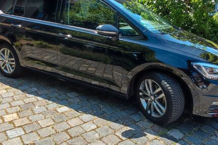 VW Touran 161.400 km 12.300 &euro; Gladbeck 45966