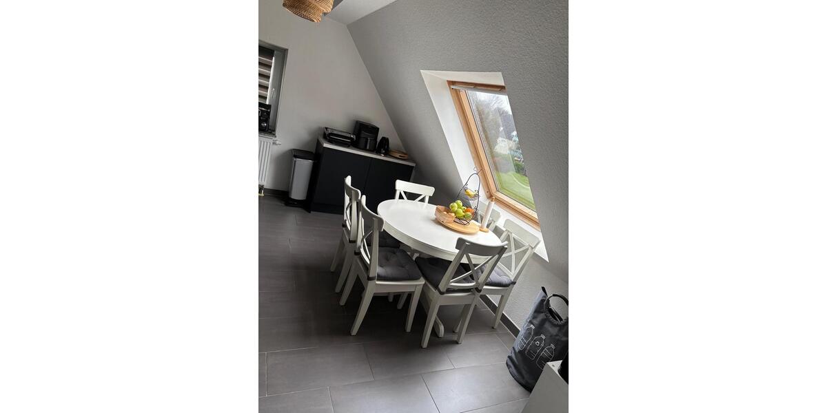Dachgeschoßwohnung Essen Stadtbezirk IV - 3 Zimmer, 81 m&sup2;, 830&euro; | Angebot:26019126
