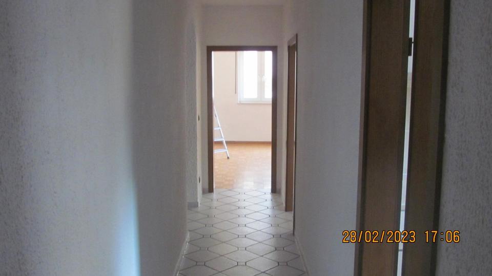 Etagenwohnung Essen Stadtbezirk VII - 3 Zimmer, 83 m&sup2;, 581&euro; | Angebot:26300570