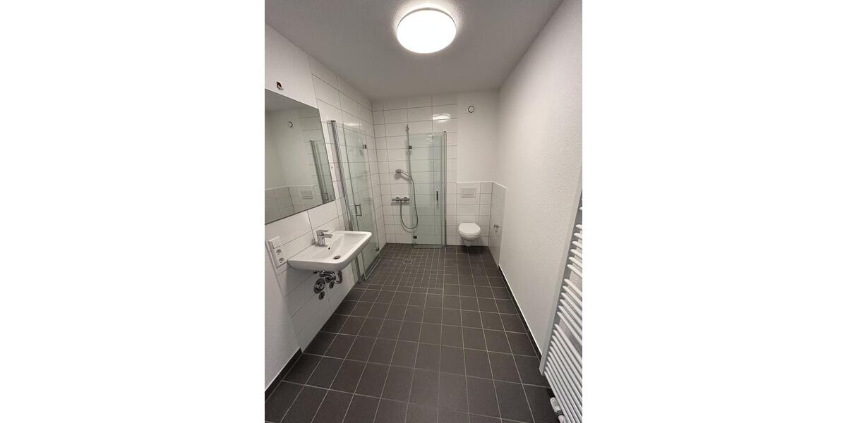 Erdgeschoßwohnung Essen Stadtbezirk V - 2.5 Zimmer, 70 m&sup2;, 736&euro; | Angebot:26063826