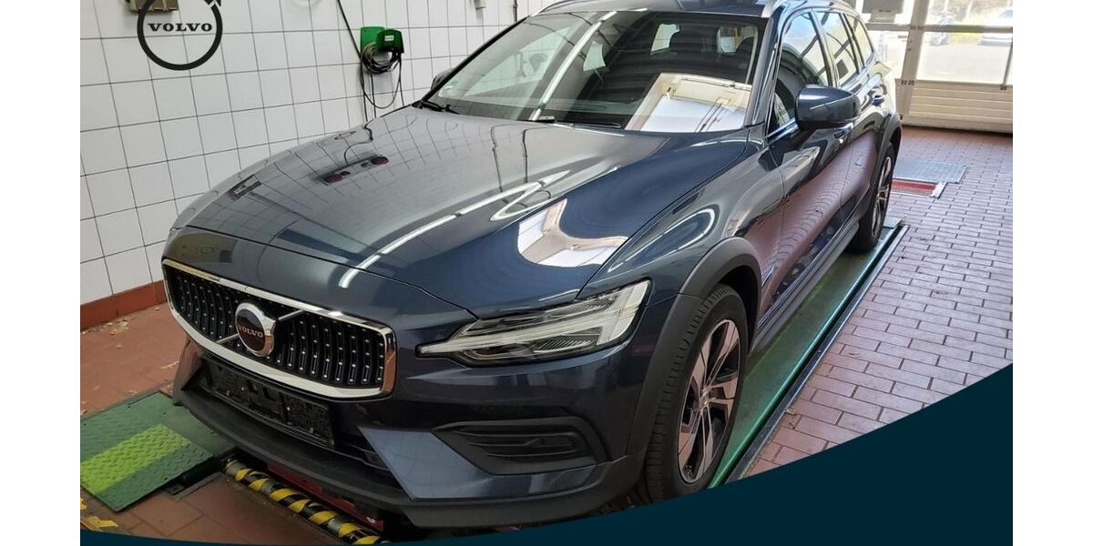 Volvo V60 Cross Country 32.702 km 37.980 &euro; Essen-Kray 45309