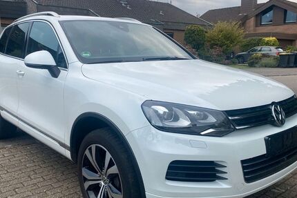 VW Touareg 243.000 km 10.900 &euro; Marl 45770