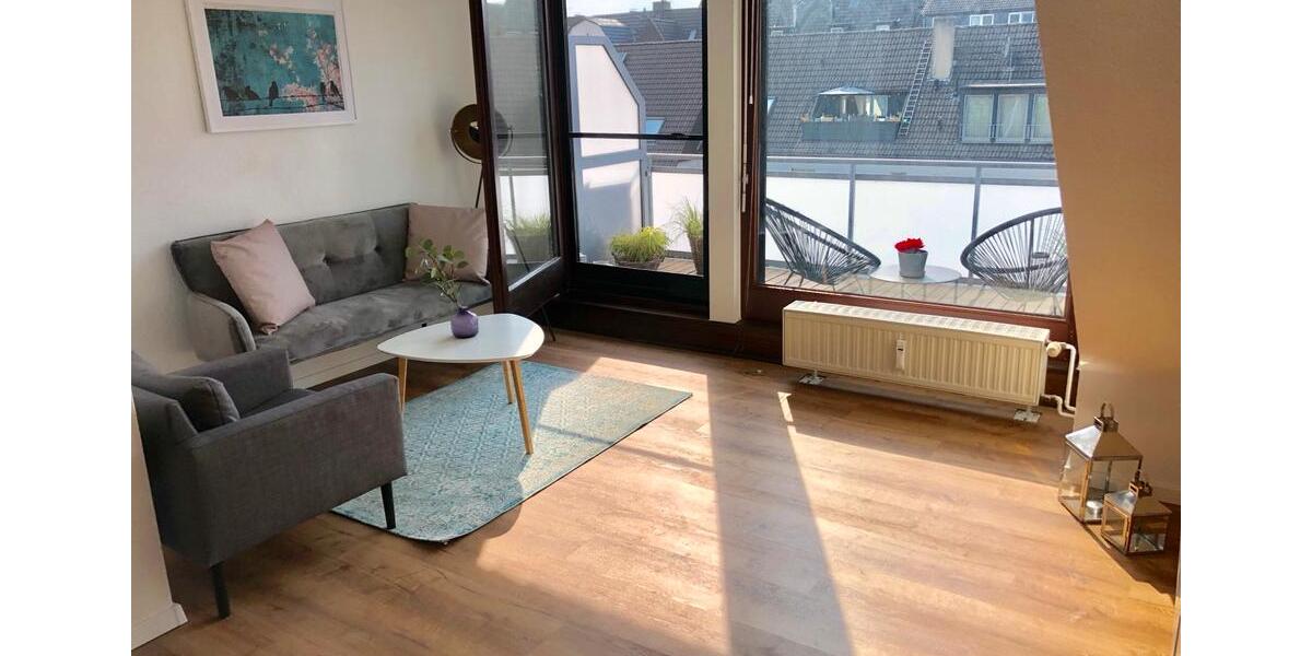 Dachgeschoßwohnung Essen Stadtbezirk II - 2.5 Zimmer, 57 m&sup2;, 930&euro; | Angebot:26618830