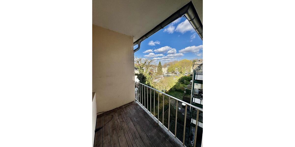 Etagenwohnung Essen Stadtbezirk III - 2.5 Zimmer, 70 m&sup2;, 665&euro; | Angebot:26295360