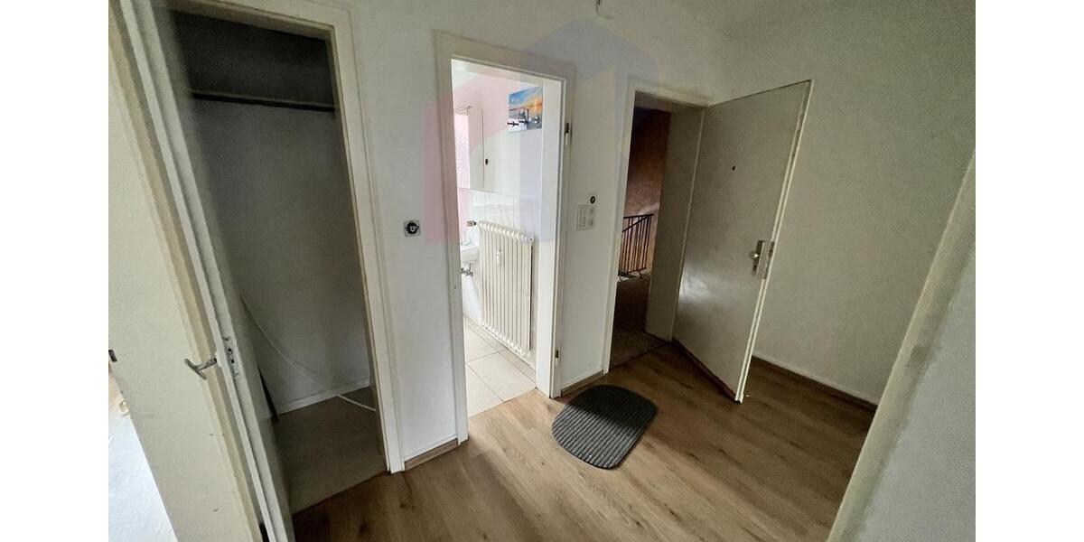 Etagenwohnung Oberhausen Osterfeld - 2 Zimmer, 64 m&sup2;, 550&euro; | Angebot:24751886