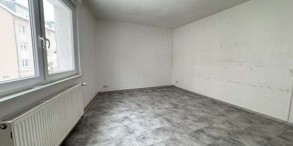 Attraktiv geschnittene 3,5-Zimmer-Wohnung mit Garage und zusätzlichem Stauraum - Erdgeschoßwohnung Essen Stadtbezirk III | Angebot:26312227