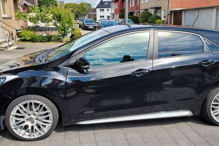 Hyundai i30 83.520 km 9.700 &euro; Recklinghausen 45663