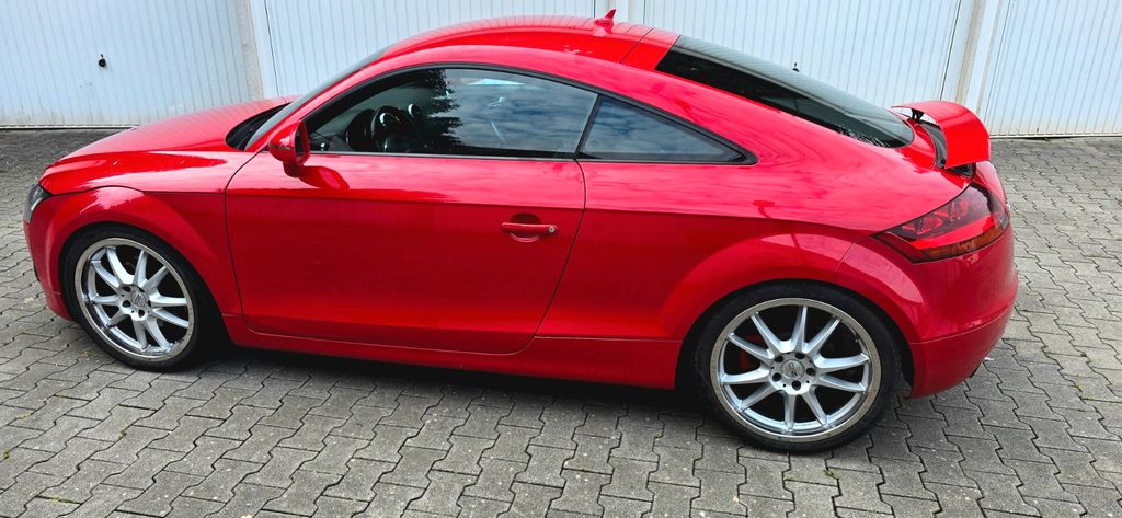 Audi TT 209.000 km 5.999 &euro; Recklinghausen 45661