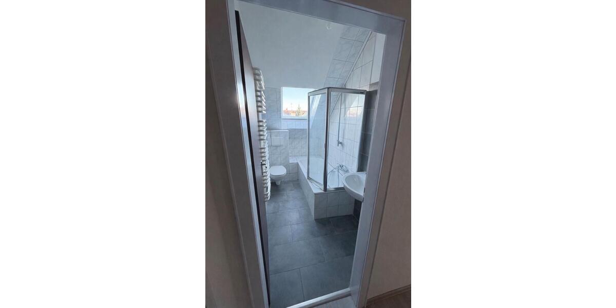 Dachgeschoßwohnung Gelsenkirchen Rotthausen - 4.5 Zimmer, 98 m&sup2;, 1.015&euro; | Angebot:26254958