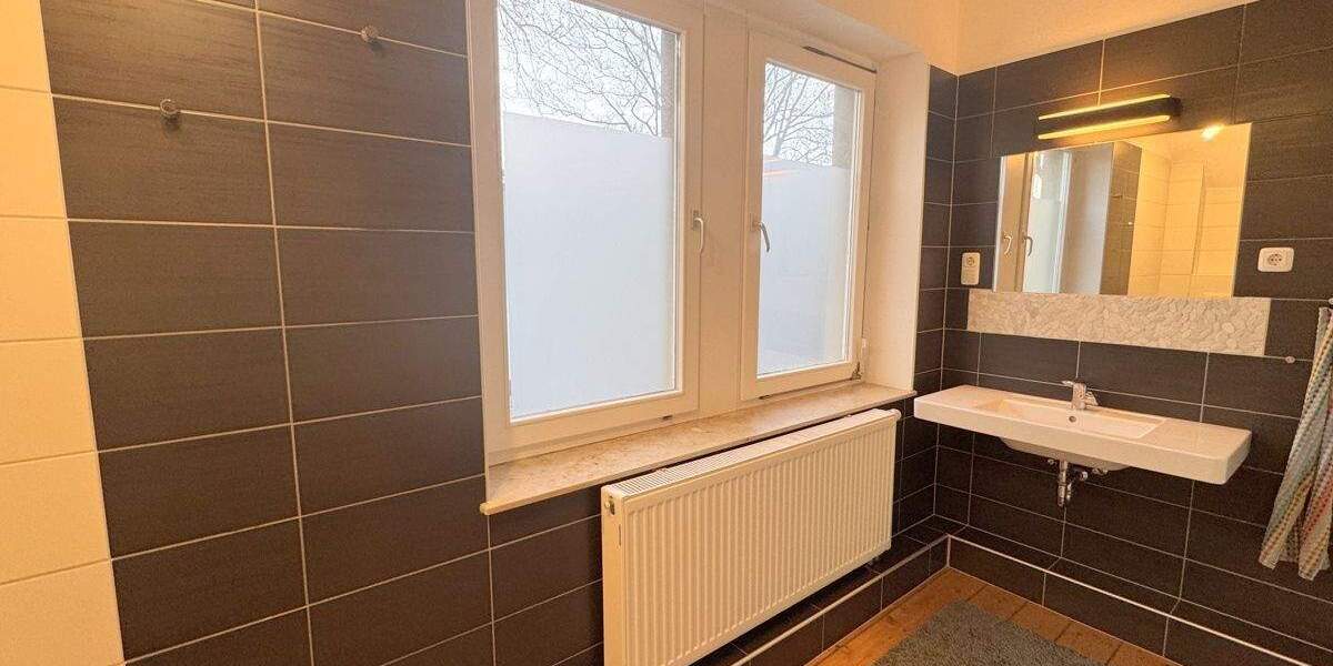 Etagenwohnung Bochum Wiemelhausen - 2 Zimmer, 73 m&sup2;, 298.000&euro; | Angebot:25692714