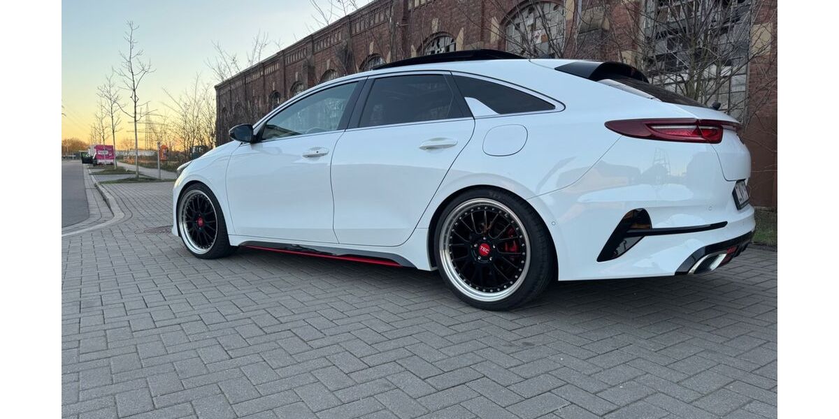 Kia pro ceed / ProCeed 69.350 km 18.299 &euro; Dinslaken 46535