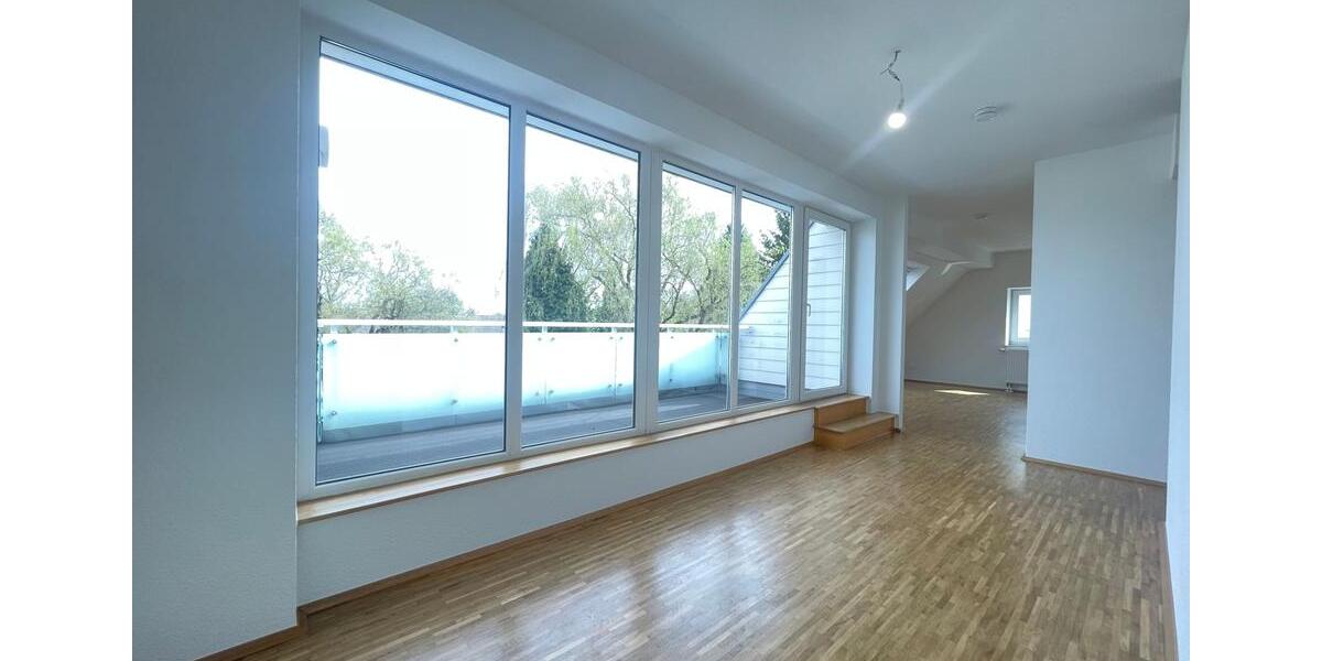 Dachgeschoßwohnung Essen Stadtbezirk IV - 3 Zimmer, 81 m&sup2;, 849&euro; | Angebot:26279244