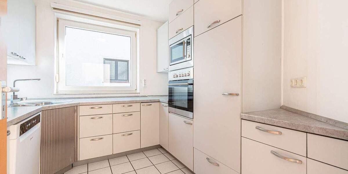 Etagenwohnung Mülheim an der Ruhr Dümpten - 3 Zimmer, 94 m&sup2;, 270.000&euro; | Angebot:25670665