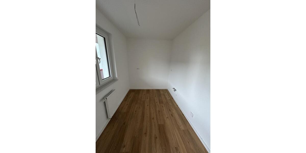Erdgeschoßwohnung Essen Stadtbezirk V - 2.5 Zimmer, 70 m&sup2;, 736&euro; | Angebot:26063826