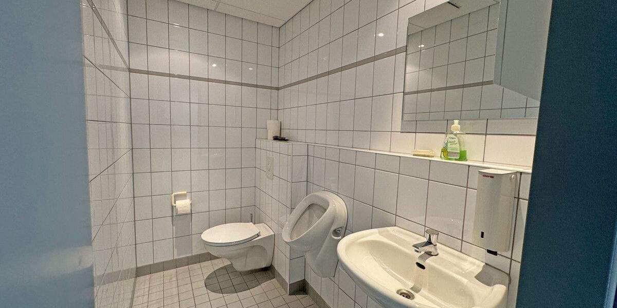 Gewerbeobjekt Voerde Holthausen - 7 Zimmer, 140 m&sup2;, 390.000&euro; | Angebot:25741548