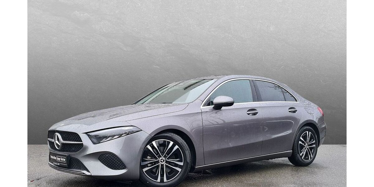 Mercedes-Benz A 200 18.796 km 29.900 &euro; Dinslaken 46535