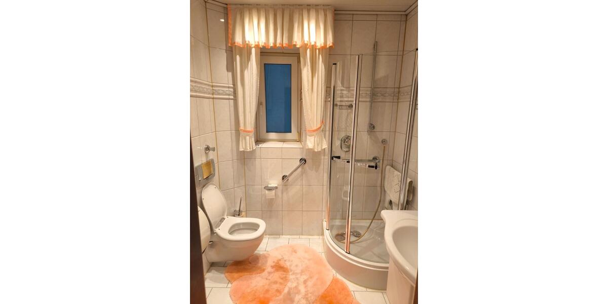 Etagenwohnung Gelsenkirchen - 2 Zimmer, 75 m&sup2;, 800&euro; | Angebot:26296671