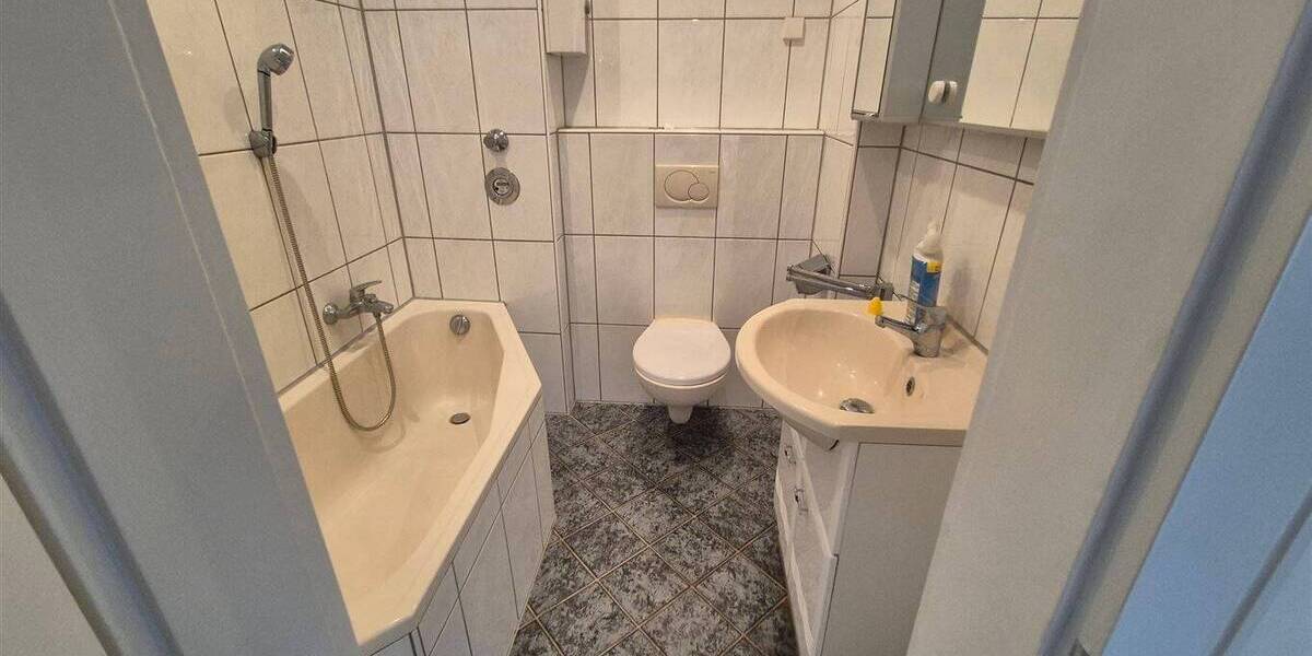 Etagenwohnung Mülheim an der Ruhr Dümpten - 3 Zimmer, 66 m&sup2;, 185.000&euro; | Angebot:26189913