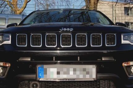 Jeep Compass 64.000 km 15.500 &euro; Essen 45307