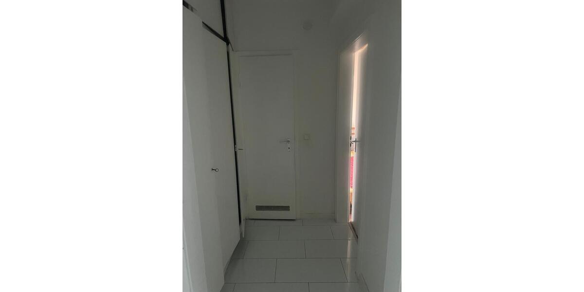 Etagenwohnung Duisburg Mittelmeiderich - 3 Zimmer, 75 m&sup2;, 560&euro; | Angebot:25612786