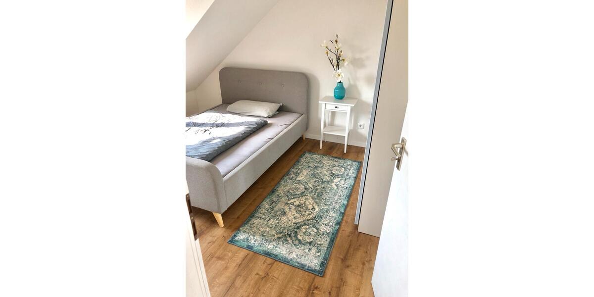 Dachgeschoßwohnung Essen Stadtbezirk II - 2.5 Zimmer, 57 m&sup2;, 930&euro; | Angebot:26618830