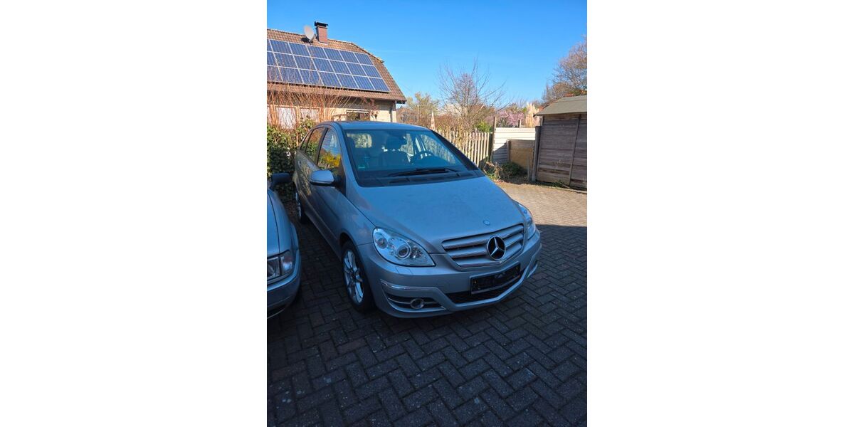 Mercedes-Benz B 180 116.694 km 5.000 &euro; Hünxe 46569
