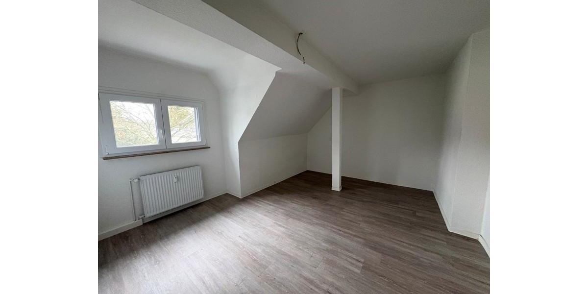 Dachgeschoßwohnung Essen Stadtbezirk V - 2 Zimmer, 57 m&sup2;, 484&euro; | Angebot:23677687