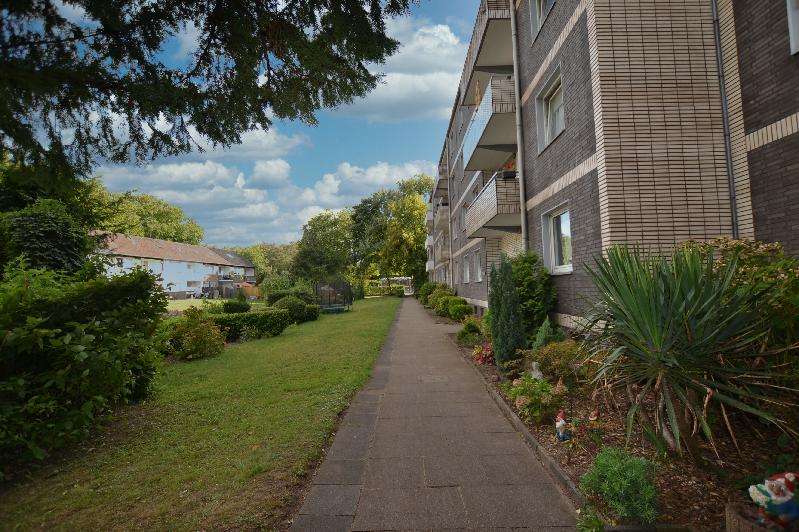 Etagenwohnung Duisburg Hamborn - 3 Zimmer, 74 m&sup2;, 95.000&euro; | Angebot:22262661