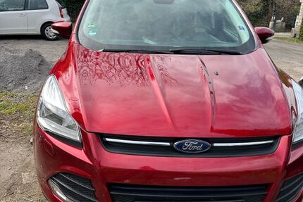 Ford Kuga 173.312 km 7.100 &euro; Duisburg 47198