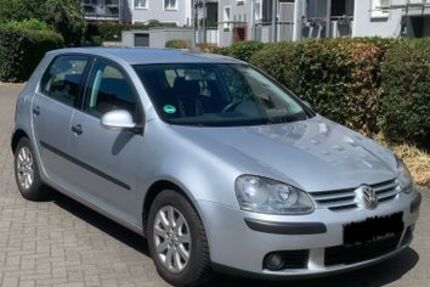 VW Golf 221.000 km 2.500 &euro; Duisburg 47178