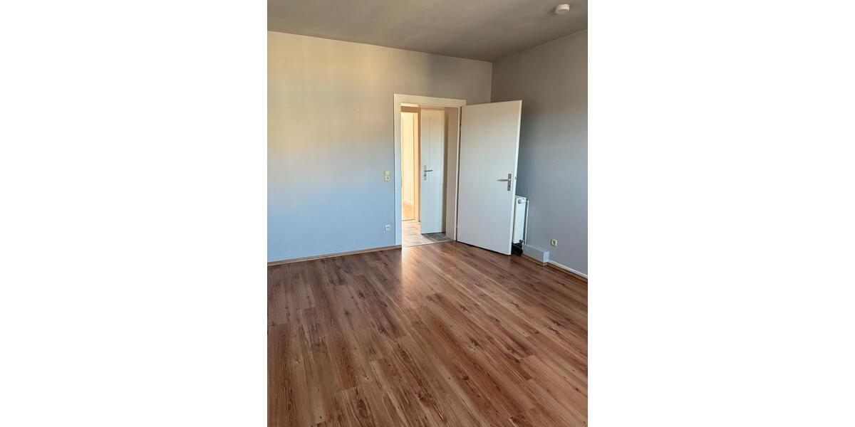 Dachgeschoßwohnung Essen Stadtbezirk II - 2 Zimmer, 45 m&sup2;, 530&euro; | Angebot:26278514