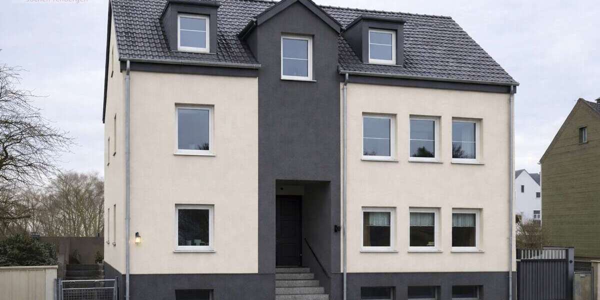 Einfamilienhaus Essen / Gerschede Gerschede - 10 Zimmer, 250 m&sup2;, 350.000&euro; | Angebot:25883111