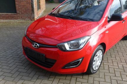 Hyundai i20 123.610 km 4.990 &euro; Borken-Burlo 46325