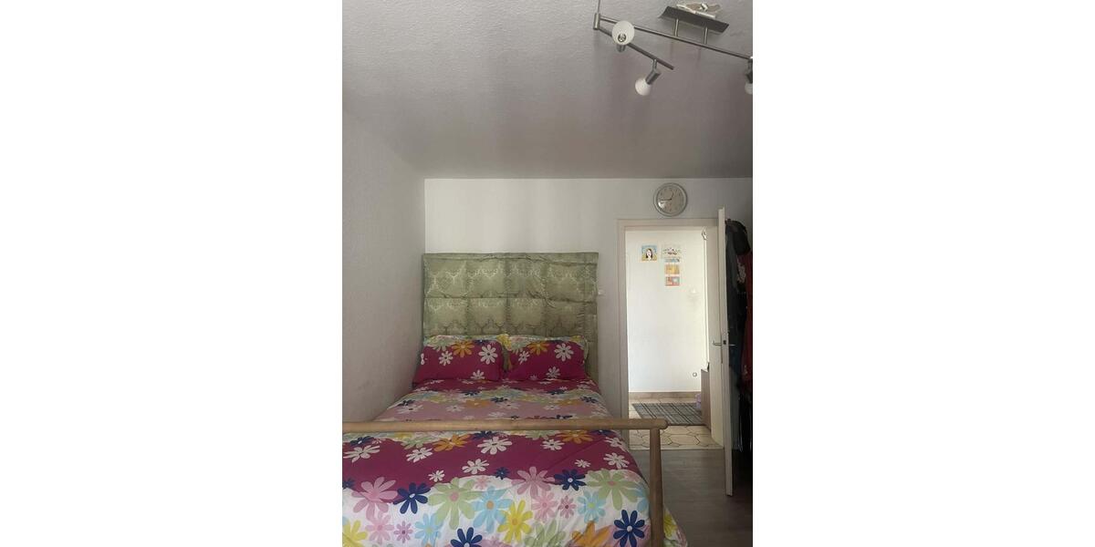 Etagenwohnung Duisburg Duisburg-Mitte - 1 Zimmer, 54 m&sup2;, 500&euro; | Angebot:26255540